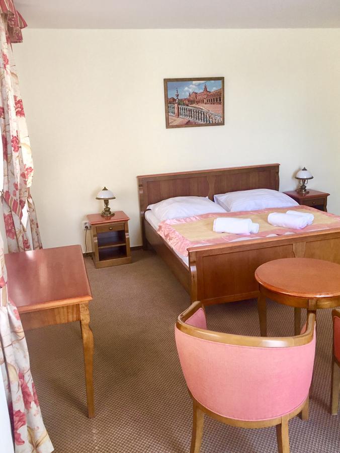 Rezidence Goethe Hotel Eagle Marianske Lazne Bagian luar foto